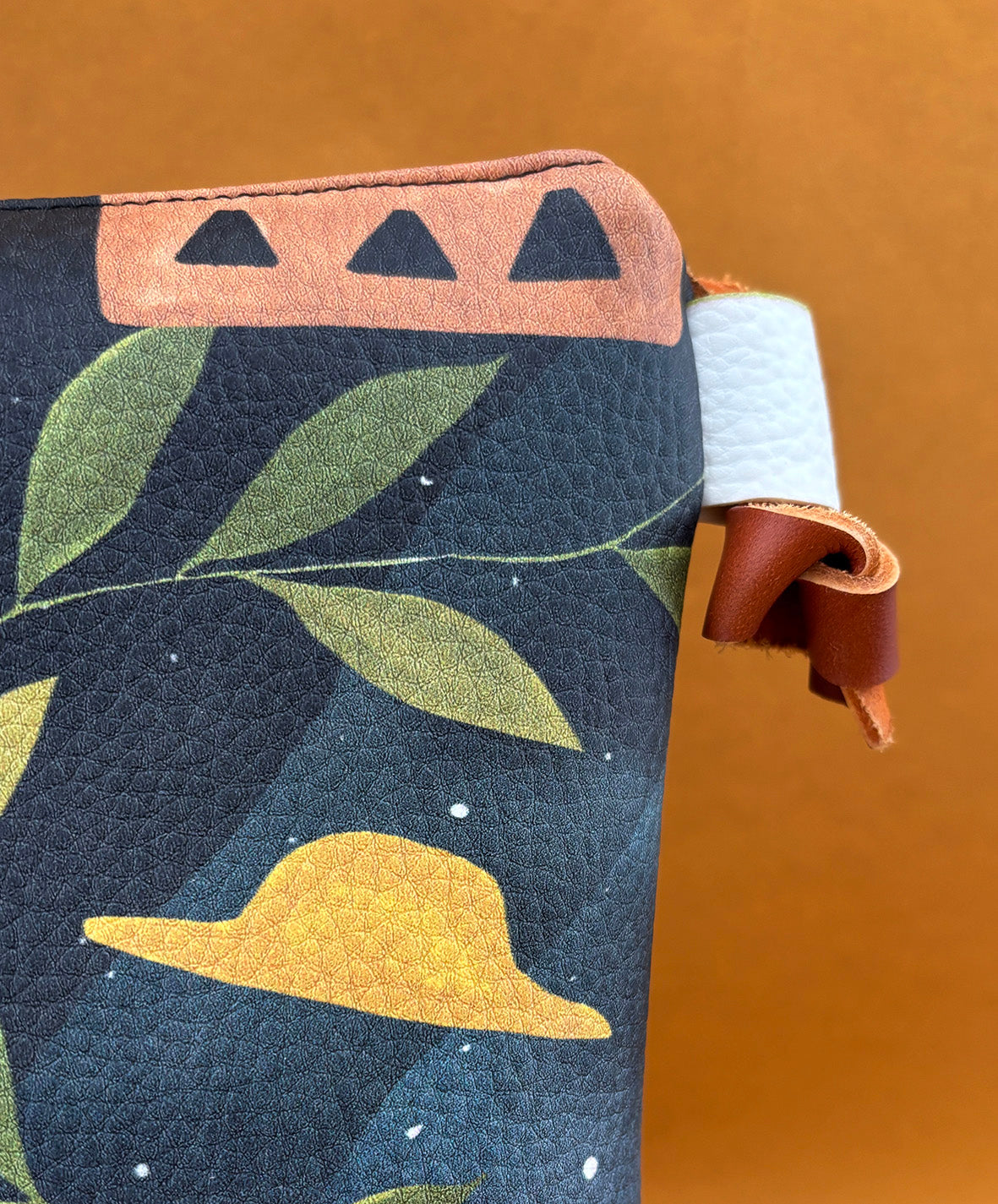 Bolso polipiel Mamaquilla | Colección TUKUY