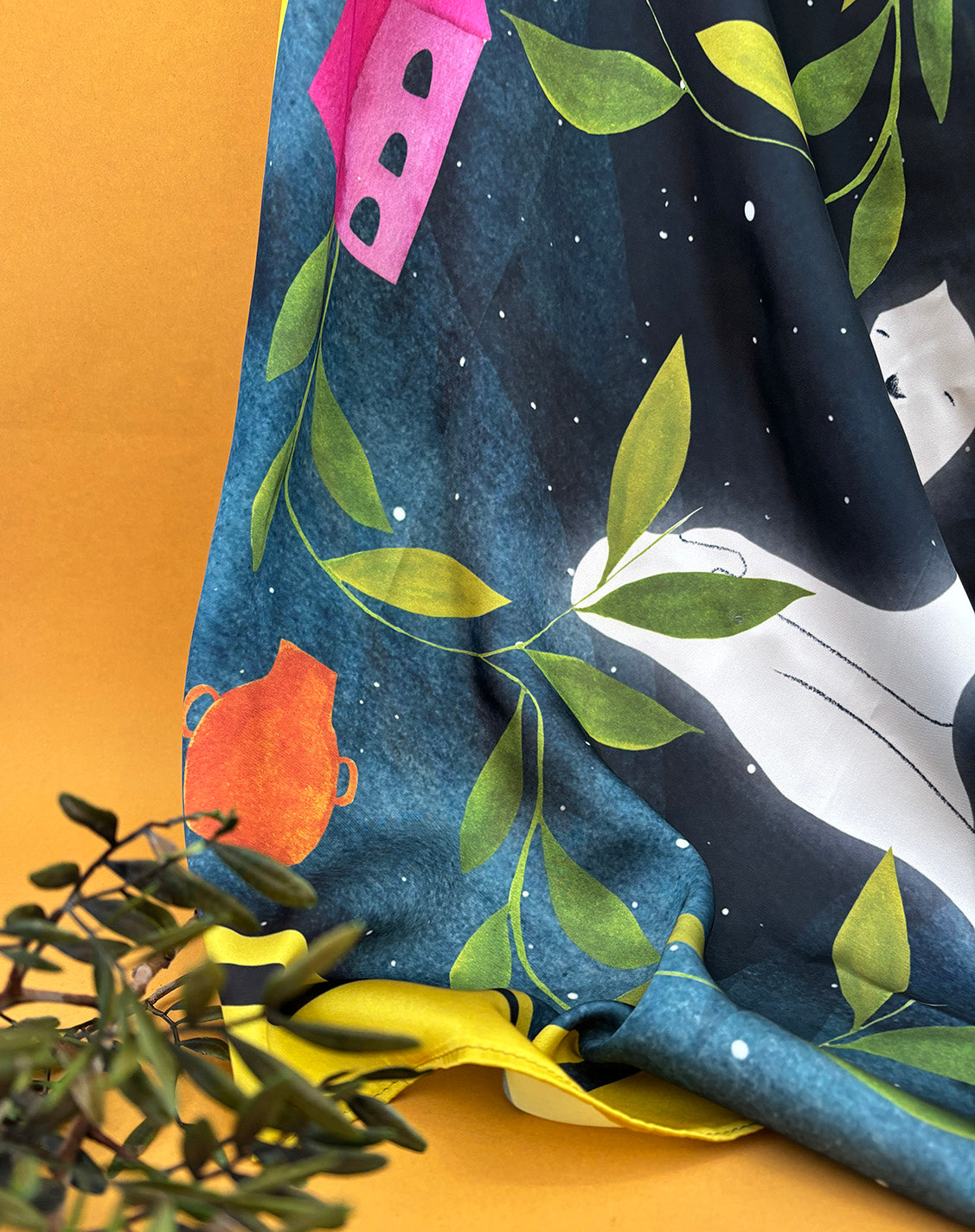 Pañuelo 70cm x 70cm Mamaquilla | Colección TUKUY